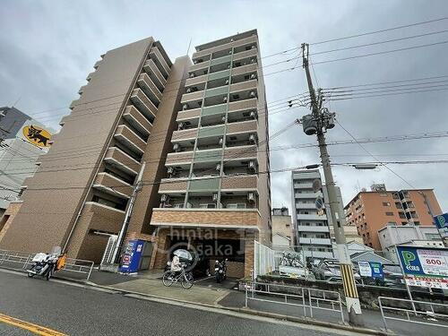 大阪府大阪市西区川口２丁目 10階建