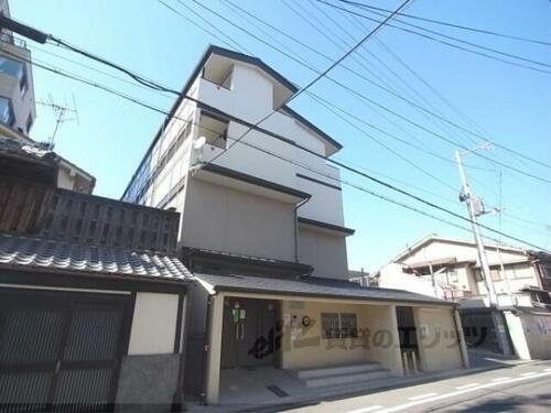 レオパレス府庁前