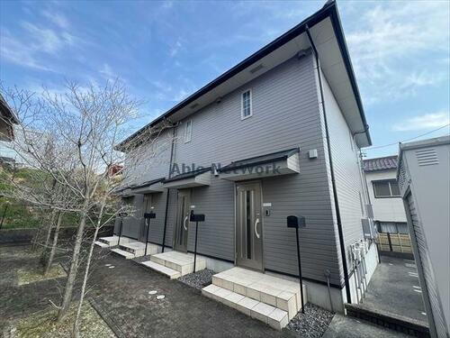 愛知県豊川市八幡町大宝山 テラスハウス