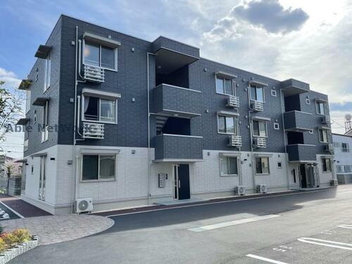 愛媛県松山市持田町３丁目 賃貸アパート