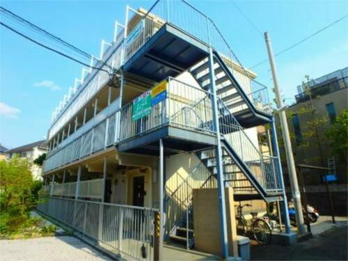 ハイツエスポワール２ 3階建