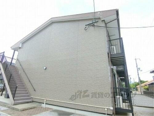 滋賀県東近江市中小路町 賃貸アパート