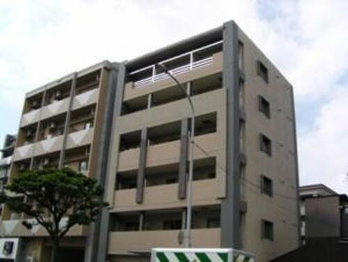 クラウンズワン箱崎 6階建