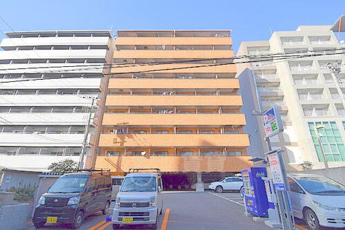 ベルメゾン南江口 9階建