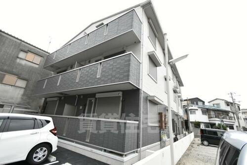 大阪府堺市西区宮下町 3階建