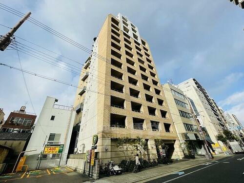 大阪府大阪市西区靱本町２丁目 14階建