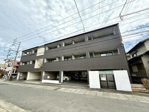 ステラＭ 3階建