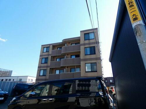 北海道札幌市西区八軒七条東５丁目 4階建 築21年7ヶ月