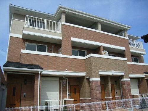 兵庫県姫路市阿保 築17年10ヶ月 3階建