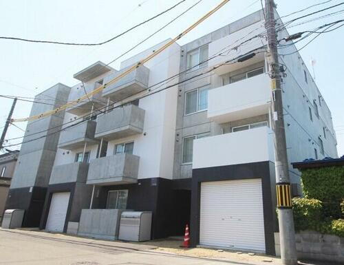 北海道札幌市西区発寒四条７丁目 4階建