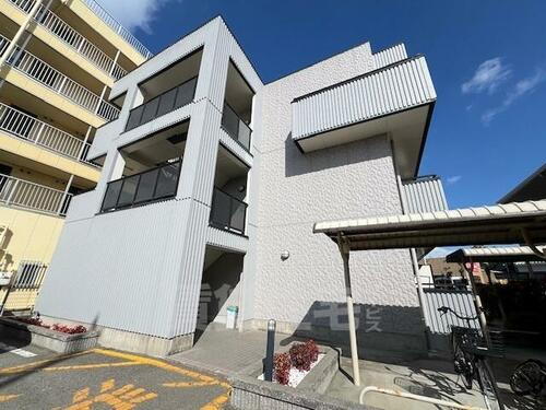 大阪府泉大津市森町２丁目 3階建
