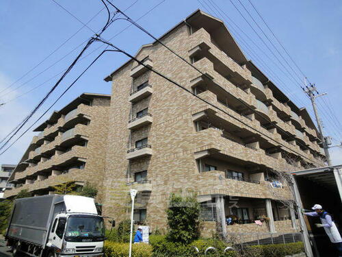 大阪府吹田市竹谷町 地上6階地下1階建