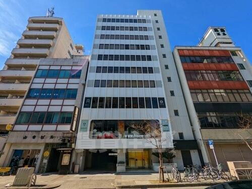 愛知県名古屋市中区栄３丁目 10階建