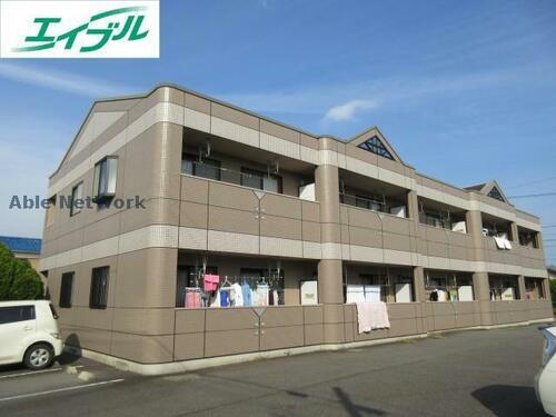 三重県津市城山１丁目 賃貸アパート