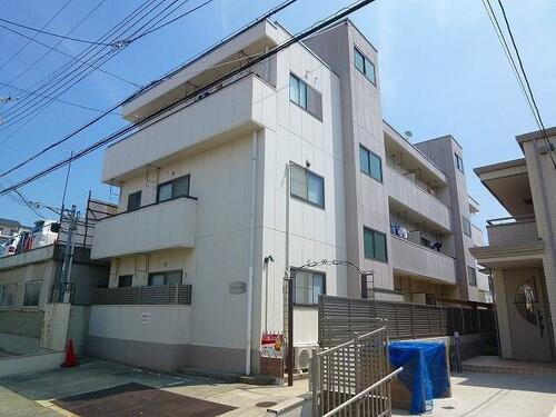 大阪府豊中市螢池東町４丁目 3階建