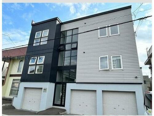 北海道札幌市西区八軒四条東３丁目 賃貸アパート