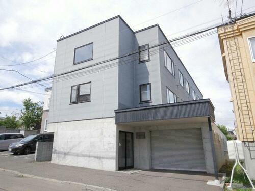 北海道札幌市白石区平和通１０丁目北 賃貸アパート