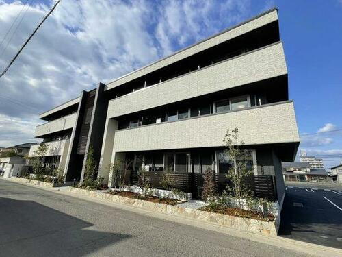 香川県高松市松縄町 賃貸マンション