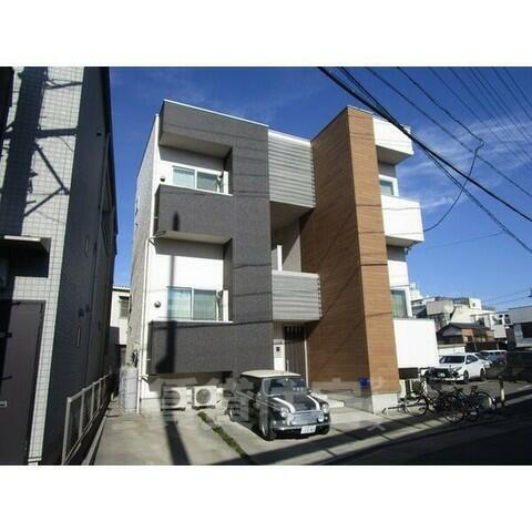 ＢＬＩＳＳ　ＣＯＵＲＴ 2階建
