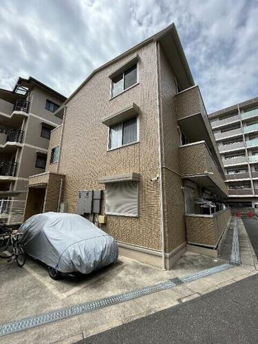 ミューイチマサ 3階建