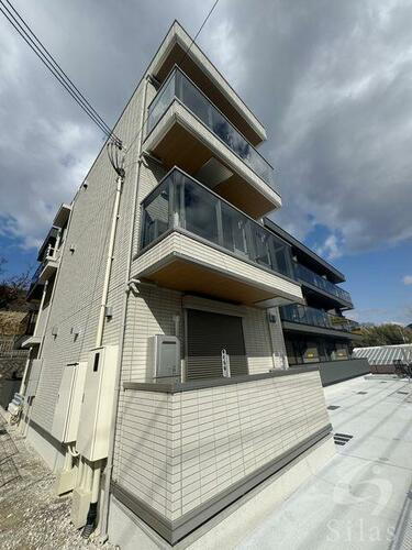 兵庫県神戸市北区谷上東町 築1年4ヶ月 3階建