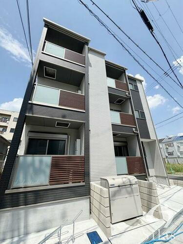 大阪府門真市常盤町 築1年未満 3階建