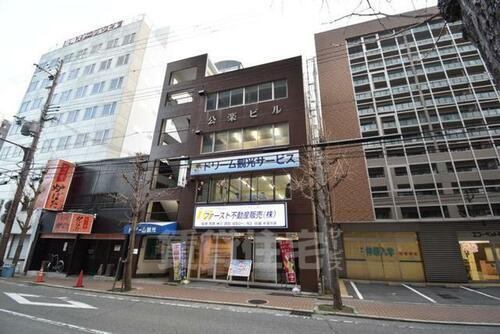 公楽ビル 4階建