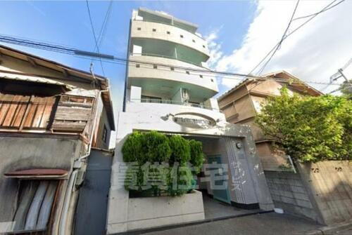 大阪府豊中市待兼山町 4階建