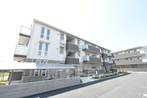 大阪府堺市西区草部 3階建