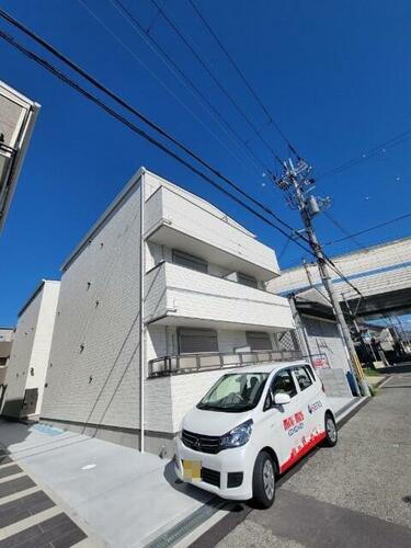 大阪府豊中市小曽根３丁目 3階建 築2年11ヶ月