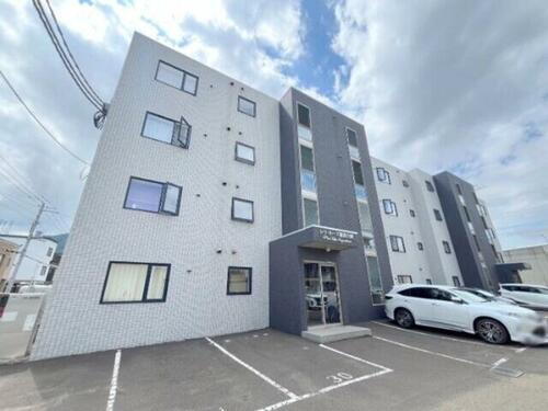 北海道札幌市手稲区富丘一条４丁目 築16年12ヶ月 4階建