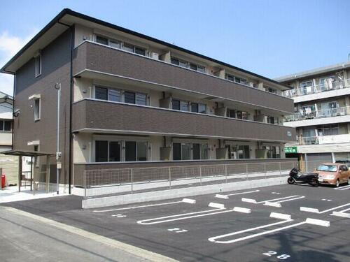 ミュリール 3階建