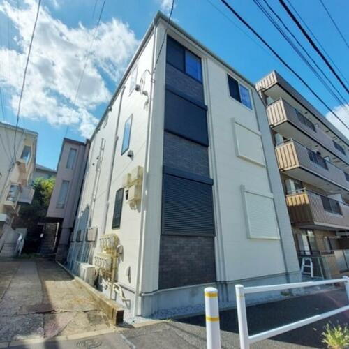 グランドハイツ成増 3階建