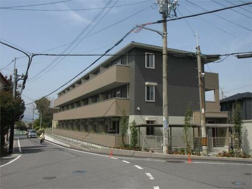 ＤＥＳＩＧＮ　ＳＱＵＡＲＥ　ＡＮ 3階建