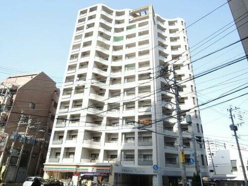 モントーレ天神 14階建