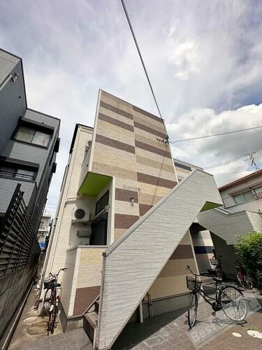 大阪府堺市西区鳳西町１丁 築13年5ヶ月 2階建