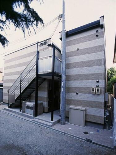 レオパレスラピスラズリ 2階建