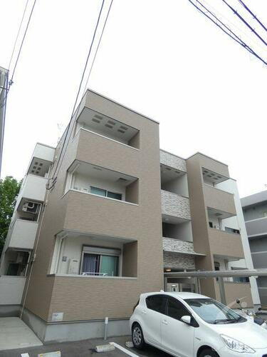 大阪府池田市天神１丁目 3階建 築8年5ヶ月