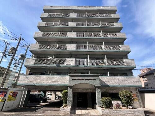 福岡県北九州市小倉北区香春口１丁目 10階建