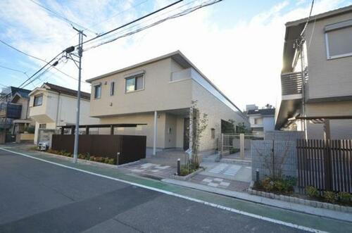 レクエル小豆沢　Ｓｏｕｔｈ　Ｃｏｕｒｔ