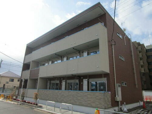 神奈川県大和市深見台３丁目 3階建