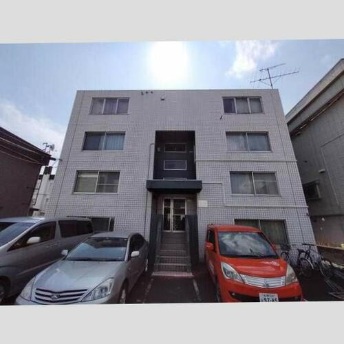 スクエア平岸 4階建
