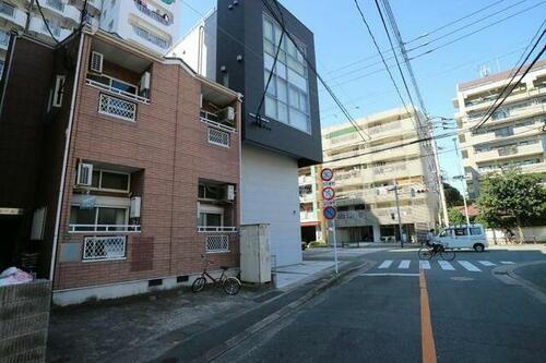 シャレー大濠 2階建