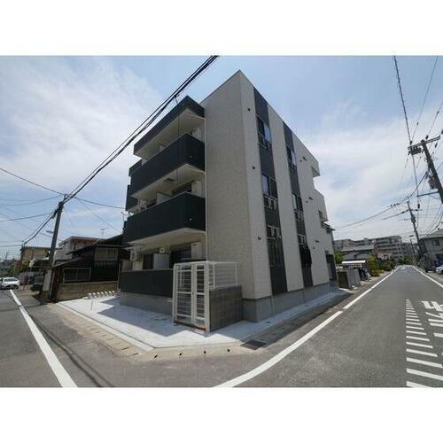 福岡県春日市大和町２丁目 築7年7ヶ月 3階建