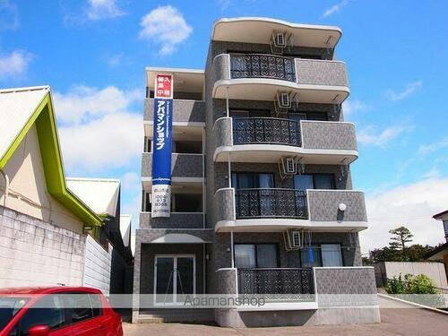 イーストコート