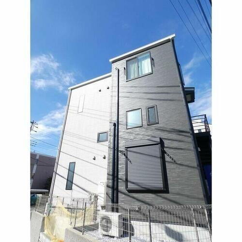 神奈川県横浜市旭区本村町 2階建