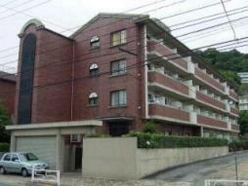 ＡＭＡＬＦＩ　ＥＳＴ