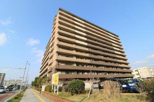 福岡県福岡市東区箱崎６丁目 12階建