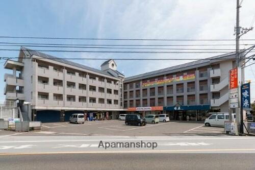 ヴィラ・アンソレイエ三木町 4階建