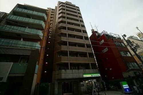 東京都港区新橋４丁目 賃貸マンション